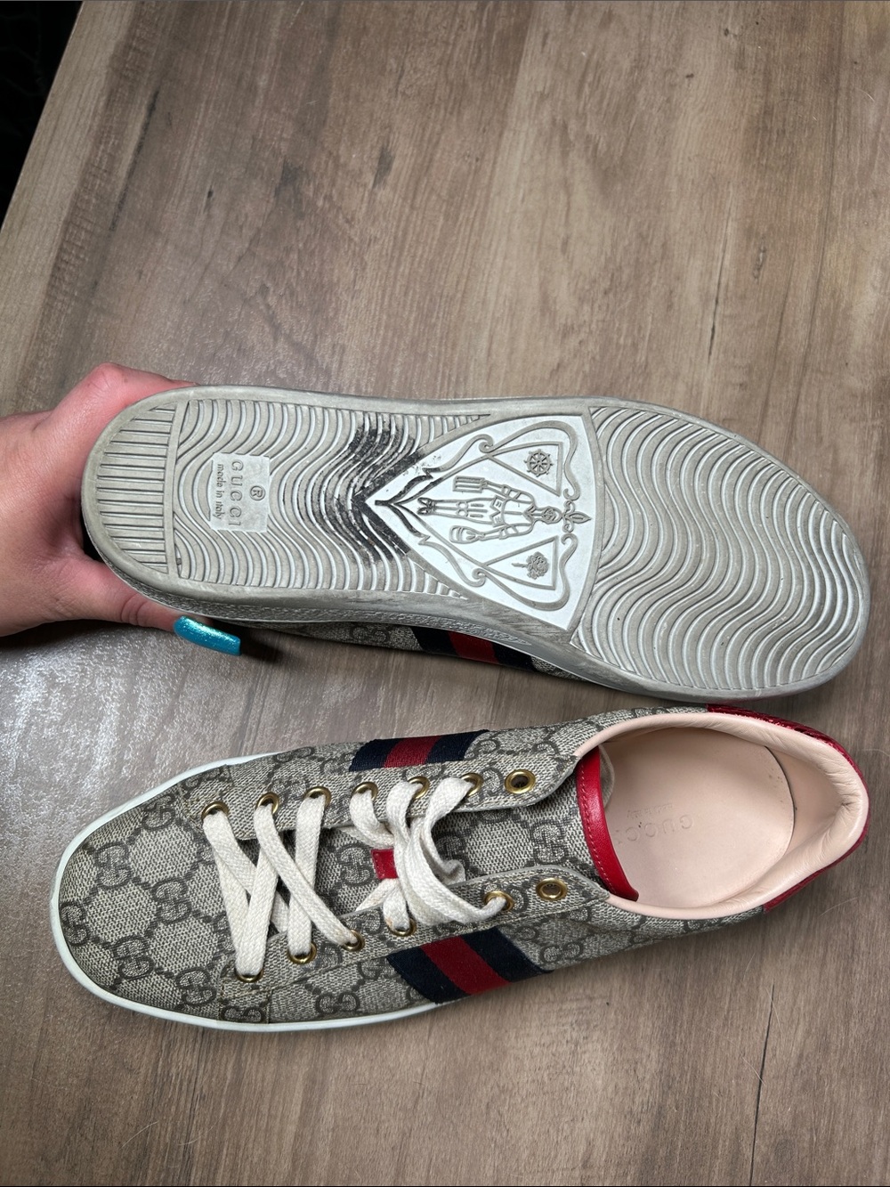 Gucci Beige GG Supreme Canvas Sneakers with Red & Navy Web - Picture 4 of 8